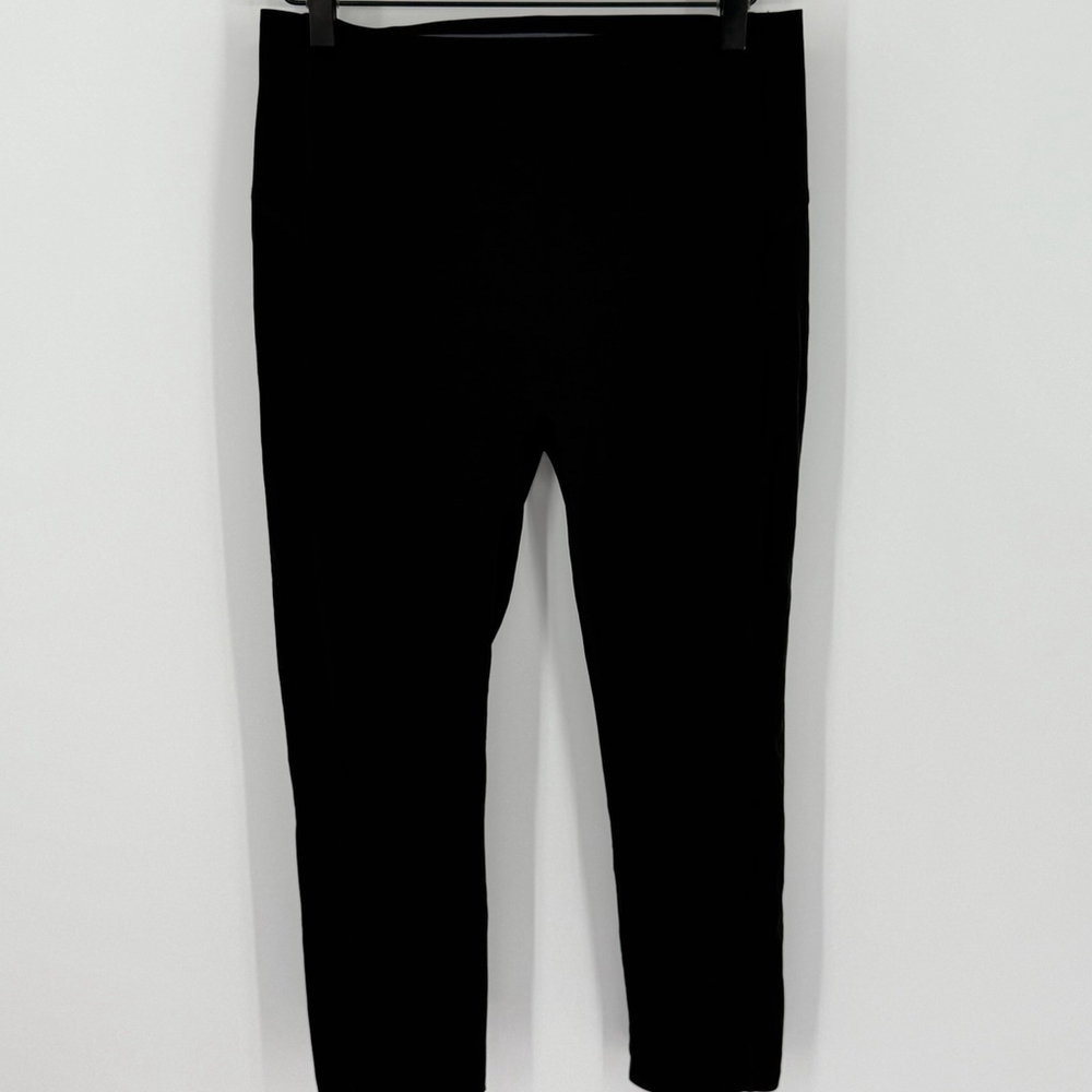 Spanx Seamless Front Shapewear Black Crop Leggings Women’s Size Medium